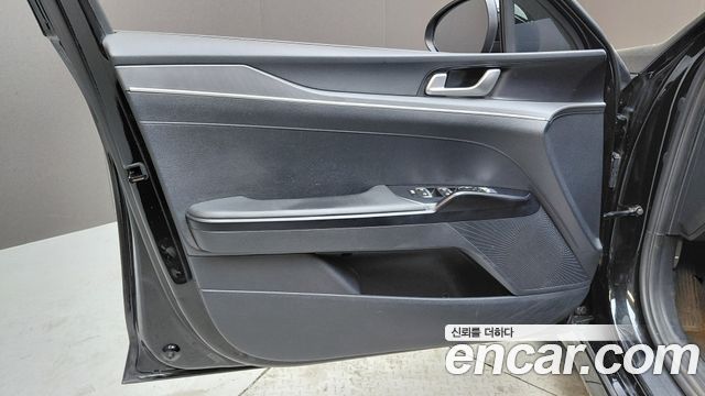 Kia K5 2022 — photo 14