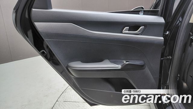 Kia K5 2022 — photo 15