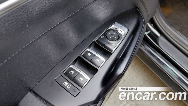 Kia K5 2022 — photo 27