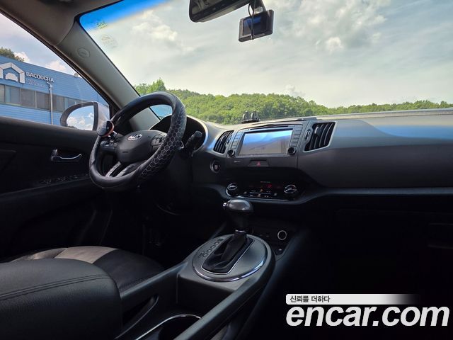 Kia Sportage 2014 — photo 8