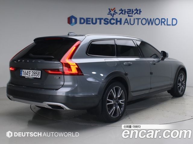 Volvo V90 2020 — photo 2