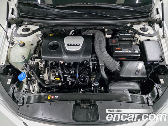 Hyundai AVANTE 2018 — photo 20