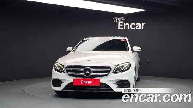 Mercedes-Benz E-Class 2019 — photo 3