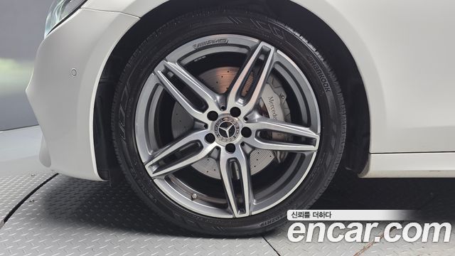 Mercedes-Benz E-Class 2019 — photo 5