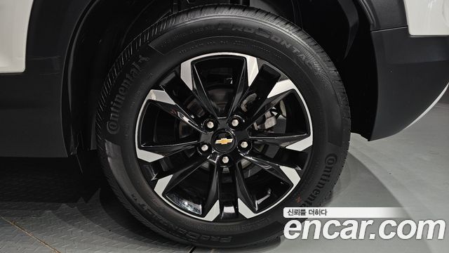 Chevrolet Korea Trailblazer 2022 — photo 7