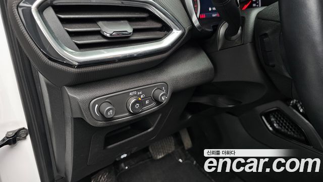 Chevrolet Korea Trailblazer 2022 — photo 30