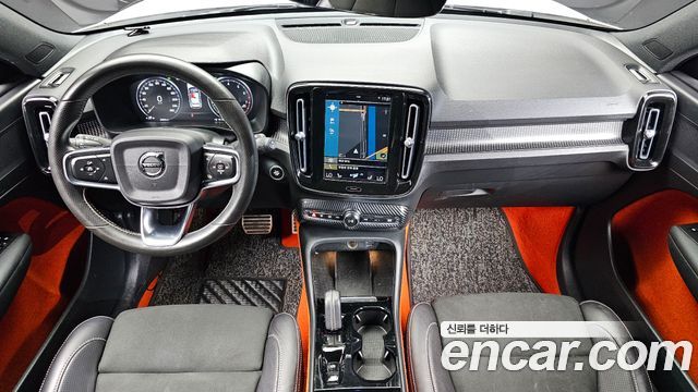 Volvo XC40 2021 — photo 7