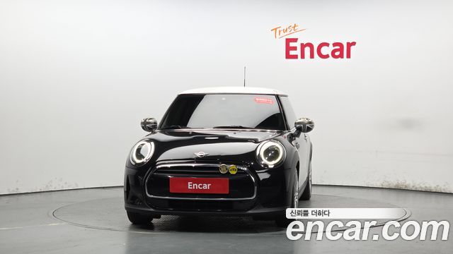 Mini Cooper 2023 — photo 3