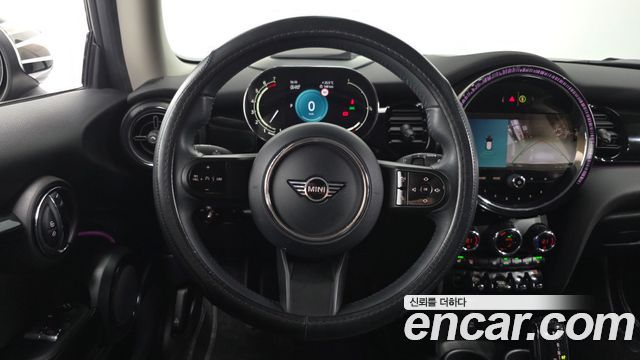 Mini Cooper 2023 — photo 19
