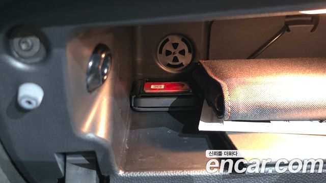 Mini Cooper 2023 — photo 31