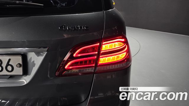 Mercedes-Benz GLE-Class 2018 — photo 9
