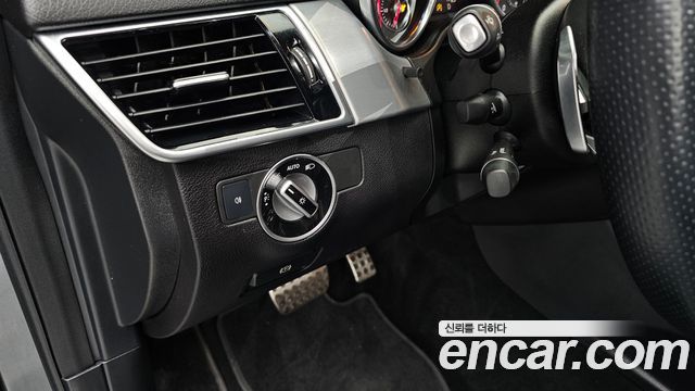 Mercedes-Benz GLE-Class 2018 — photo 30