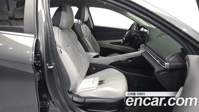 Hyundai AVANTE 2021 — photo 17