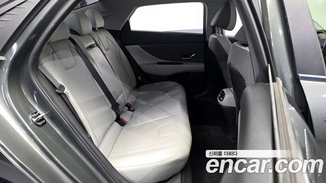Hyundai AVANTE 2021 — photo 18