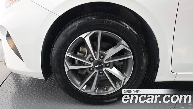 Kia K3 2022 — photo 5