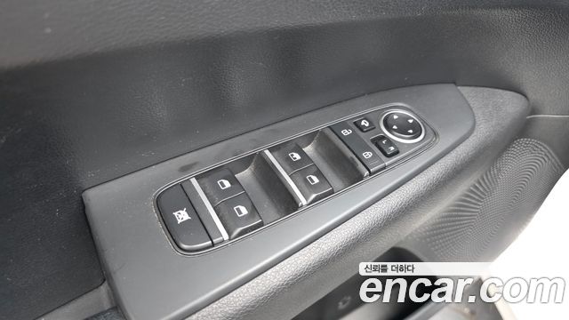 Kia K3 2022 — photo 29