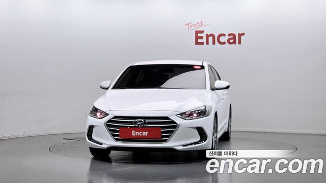Hyundai AVANTE 2018 — photo 3