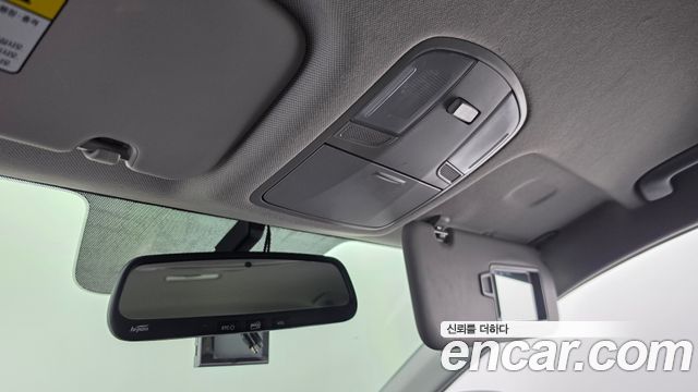 Hyundai AVANTE 2018 — photo 24