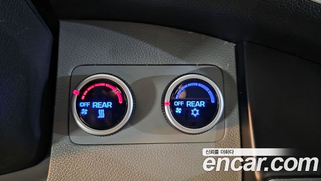 Hyundai Solati 2023 — photo 32