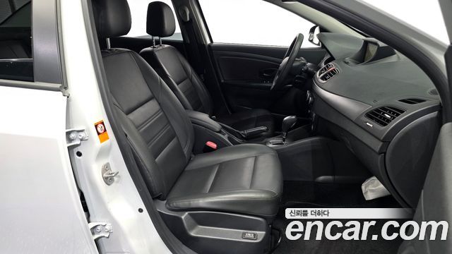 Renault Korea SM3 2018 — photo 17