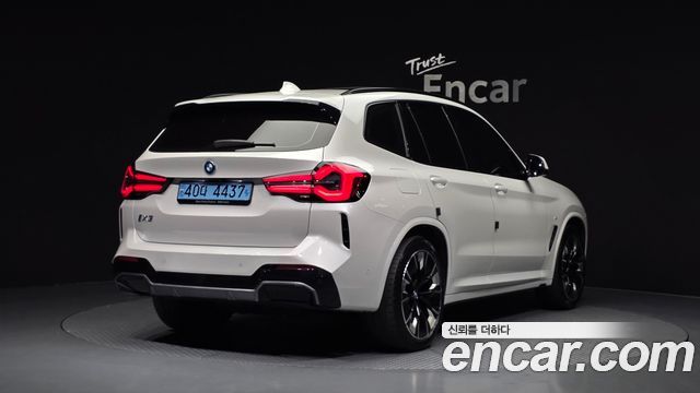 BMW iX3 2022 — photo 2