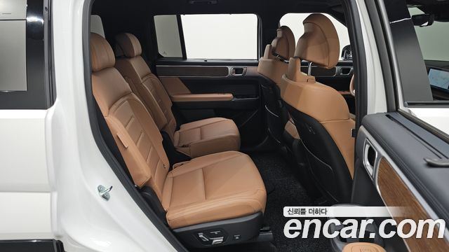 Hyundai Santafe 2024 — photo 18