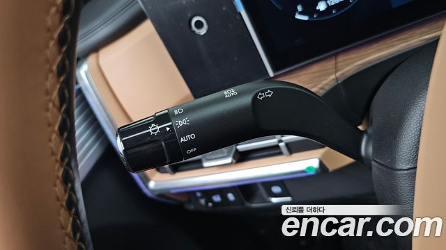 Hyundai Santafe 2024 — photo 30