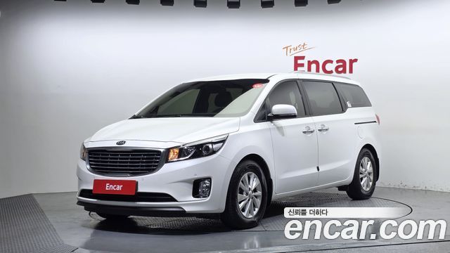 Kia Canival 2018 — photo 1