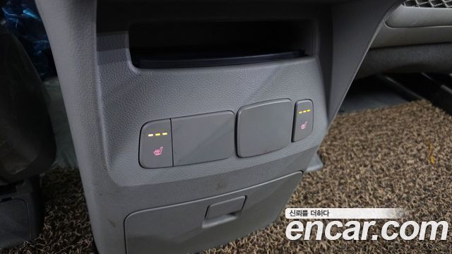 Kia Canival 2018 — photo 23