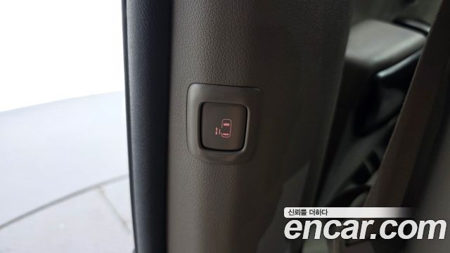 Kia Canival 2018 — photo 25