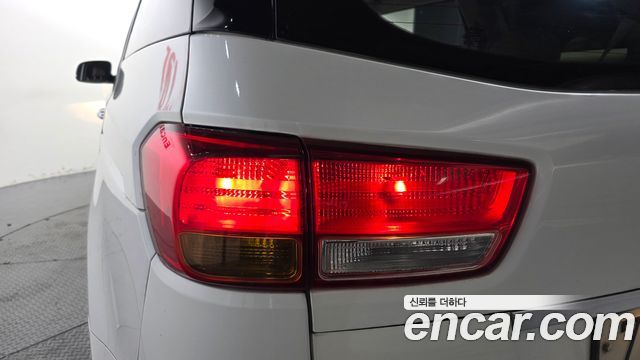 Kia Canival 2018 — photo 9