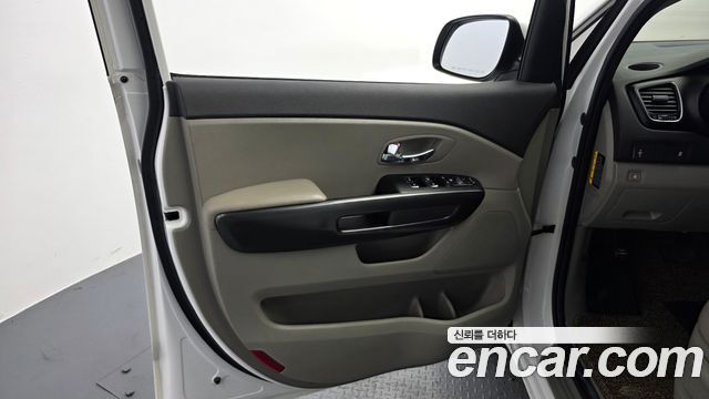 Kia Canival 2018 — photo 14