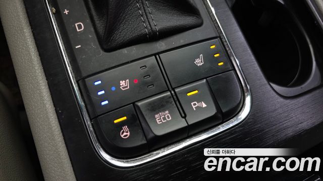 Kia Canival 2018 — photo 28