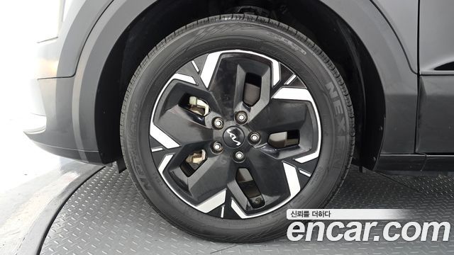 Kia Niro 2023 — photo 5
