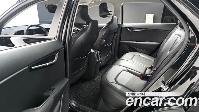 Kia Niro 2023 — photo 11