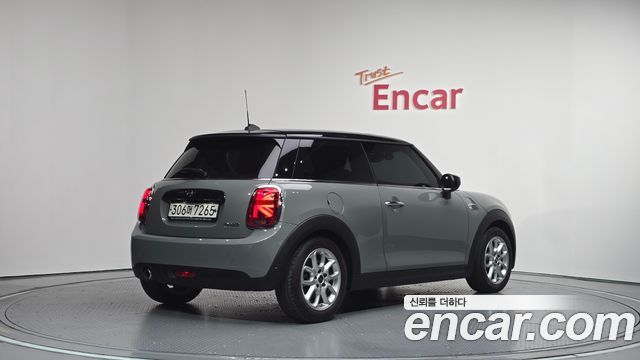 Mini Cooper 2021 — photo 3