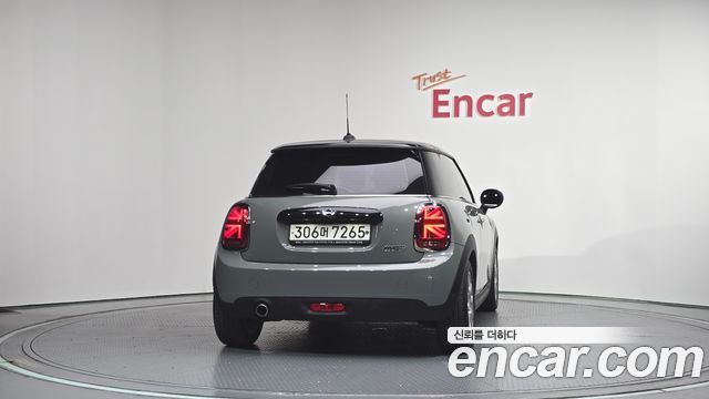 Mini Cooper 2021 — photo 4