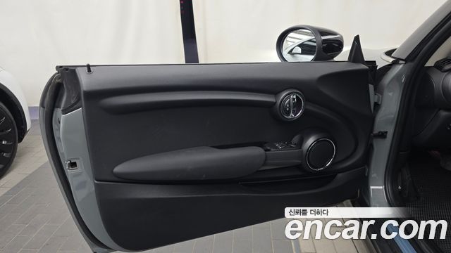 Mini Cooper 2021 — photo 14