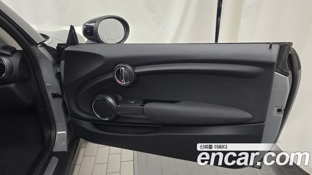 Mini Cooper 2021 — photo 15