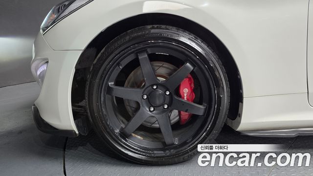 Hyundai Genesis 2010 — photo 5