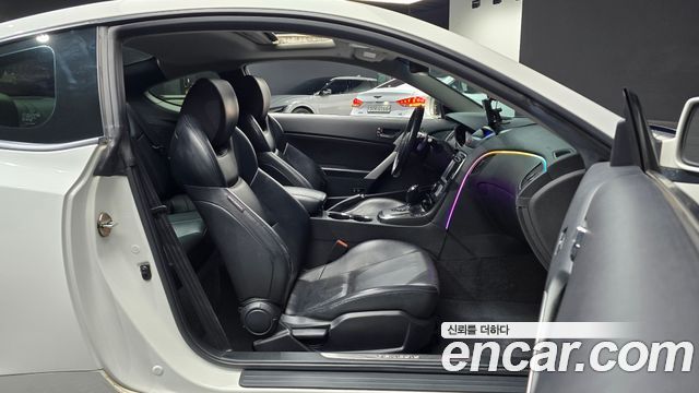 Hyundai Genesis 2010 — photo 11