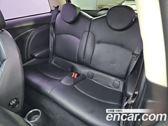 Mini Cooper 2011 — photo 12