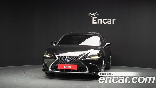 Lexus ES 2022 — photo 3