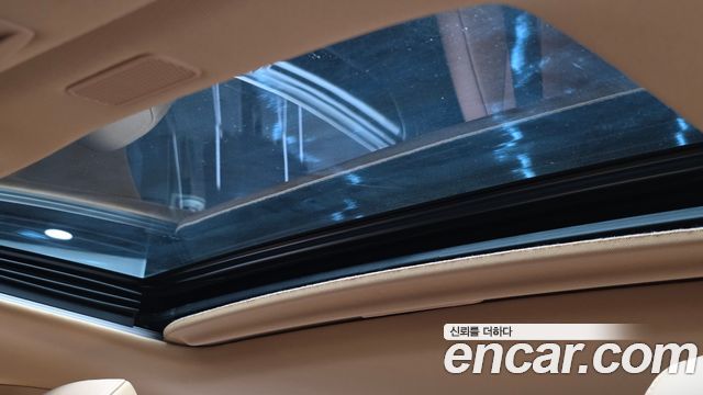 Lexus ES 2022 — photo 19