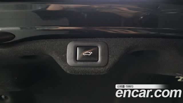 Lexus ES 2022 — photo 20