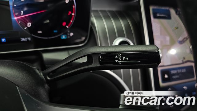 Mercedes-Benz GLC-Class 2024 — photo 12