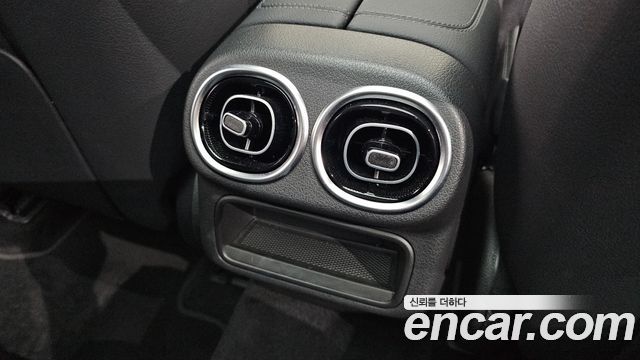Mercedes-Benz GLC-Class 2024 — photo 30