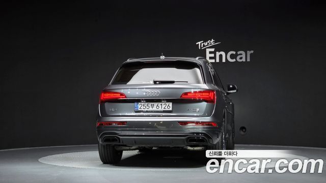 Audi Q5 2024 — photo 4