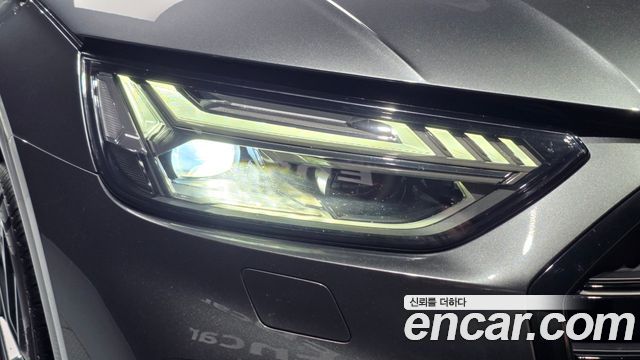 Audi Q5 2024 — photo 8