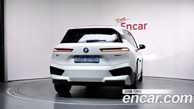 BMW iX 2022 — photo 4